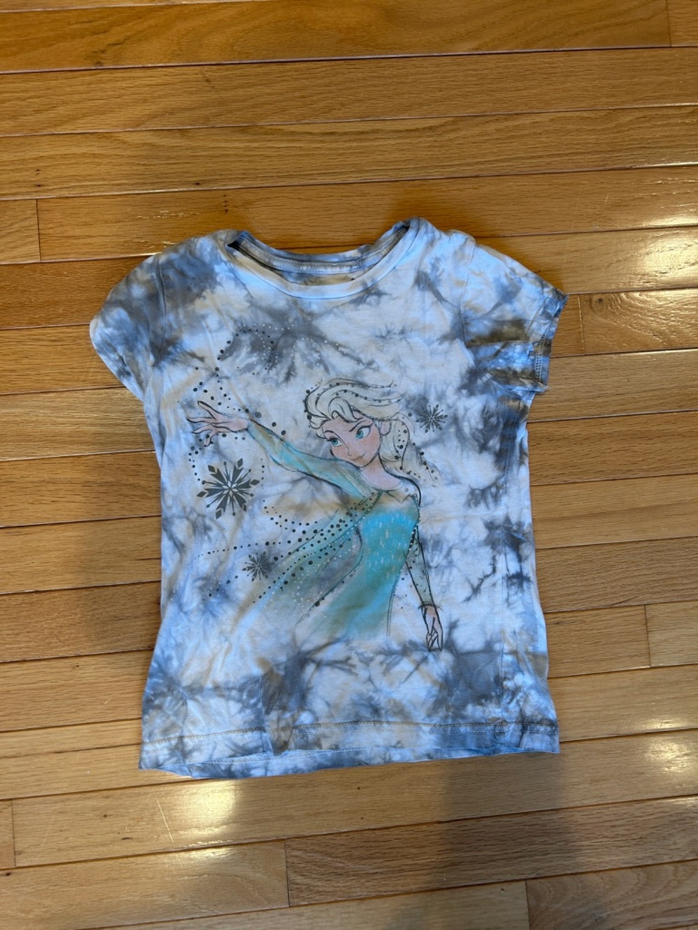Disney Elsa Tie-Dye Tee in Blue and Gray